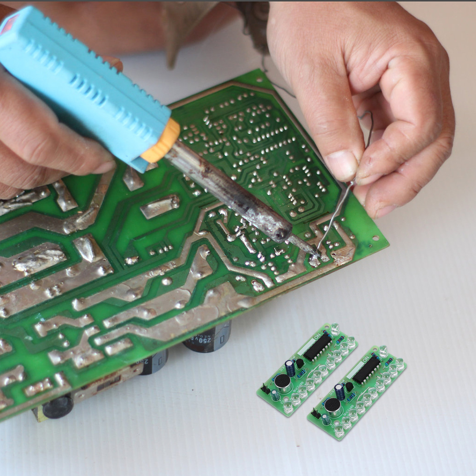 Diy Electronics Kits - Kit de Soldadura con Luz LED